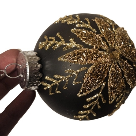 Hand Crafted Holiday Ornament Black Gold Beaded 3pc Set - Picture 6 of 17